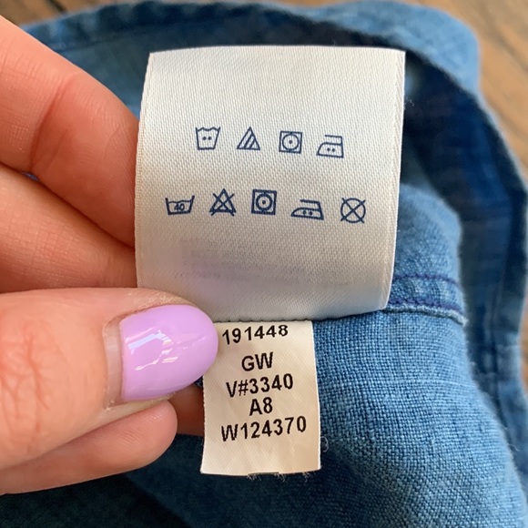 Lands End Casual Button Down Short Sleeve - Picture 3 of 4